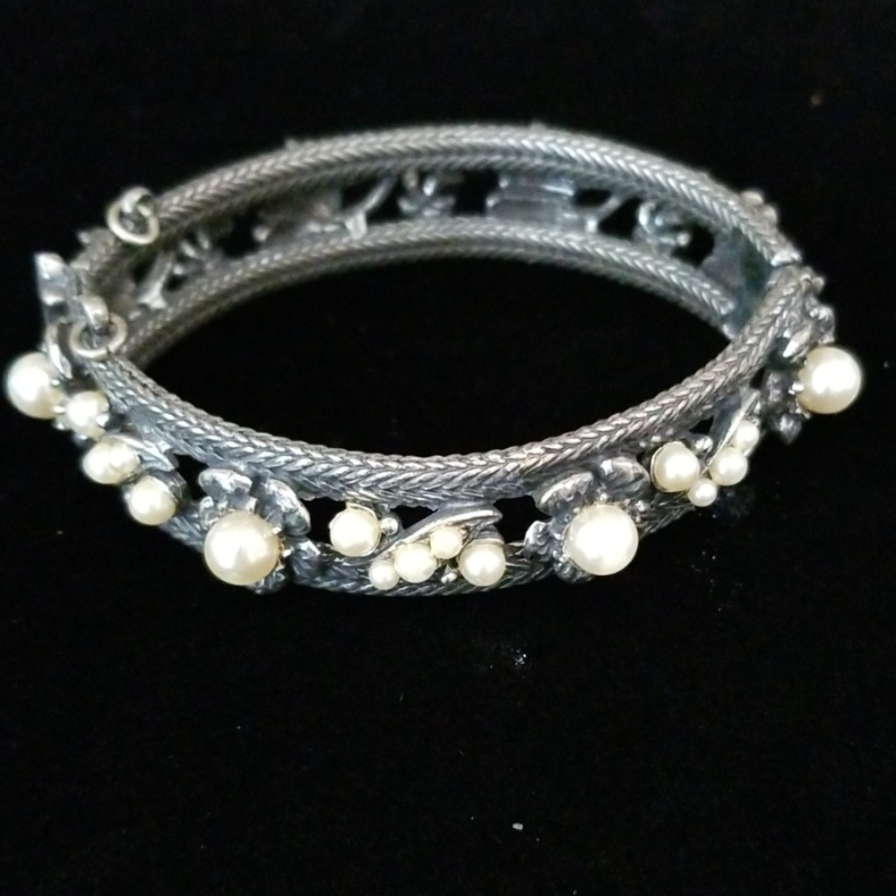 Vintage FLORENZA Ornate Pearl Hinged Bracelet